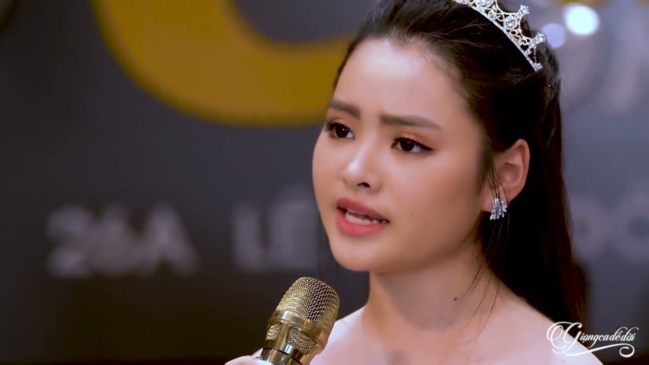 Một Chuyến Xe Hoa & Người Bạn Tình Xưa - Thu Hường | Liên Khúc Bolero Buồn Thấu Tim