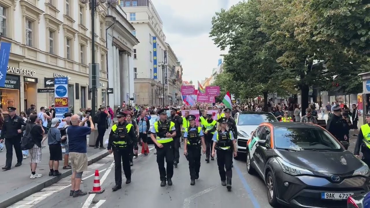 PRAHOU PROŠEL POCHOD PRAGUE PRIDE 2025
