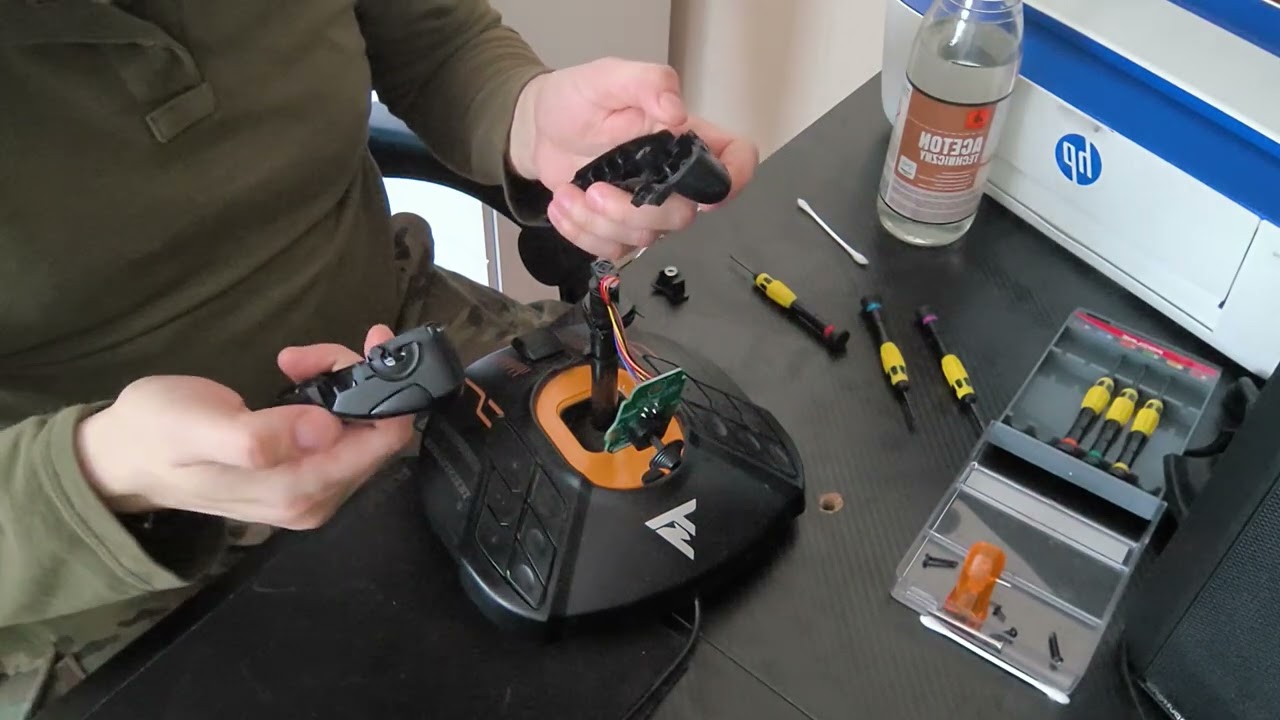 Joystick Thrustmaster T.16000M - Potentiometer cleaning axis Z - Czyszczenie potencjometru oś Z