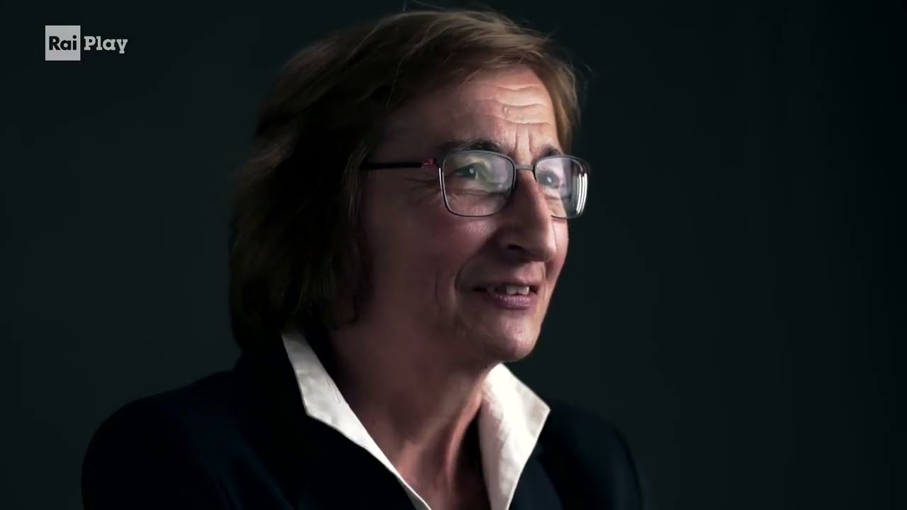 Le dimissioni di papa Ratzinger raccontate da Giovanna Chirri - Ossi di seppia