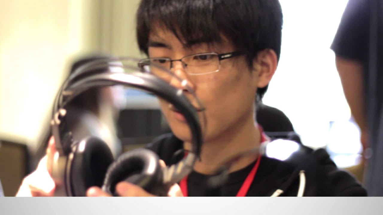PENDULUMIC STANCE S1 Wireless Headphones at Head-Fi 2014