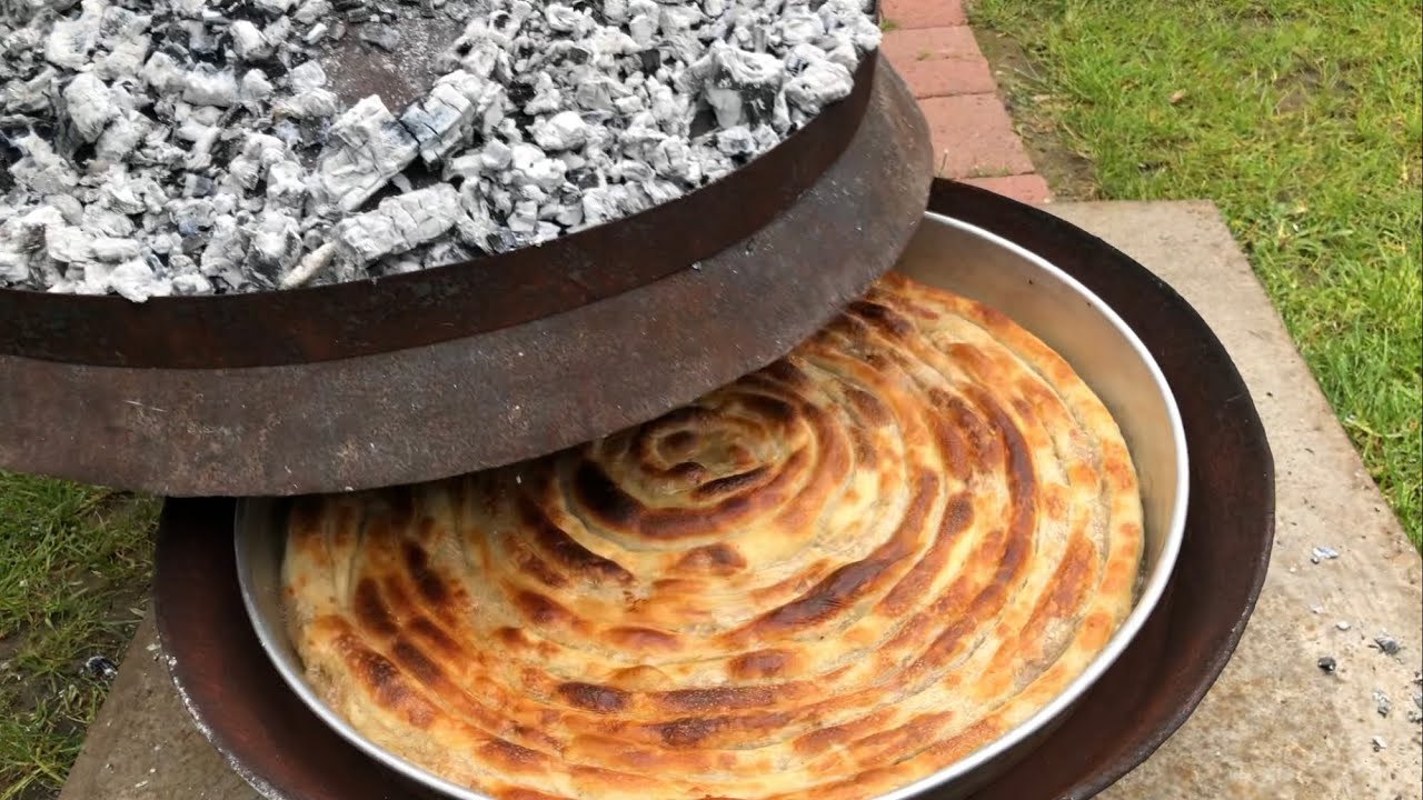BUREK ISPOD SAČA ( PEKE ) ZA RUČAK