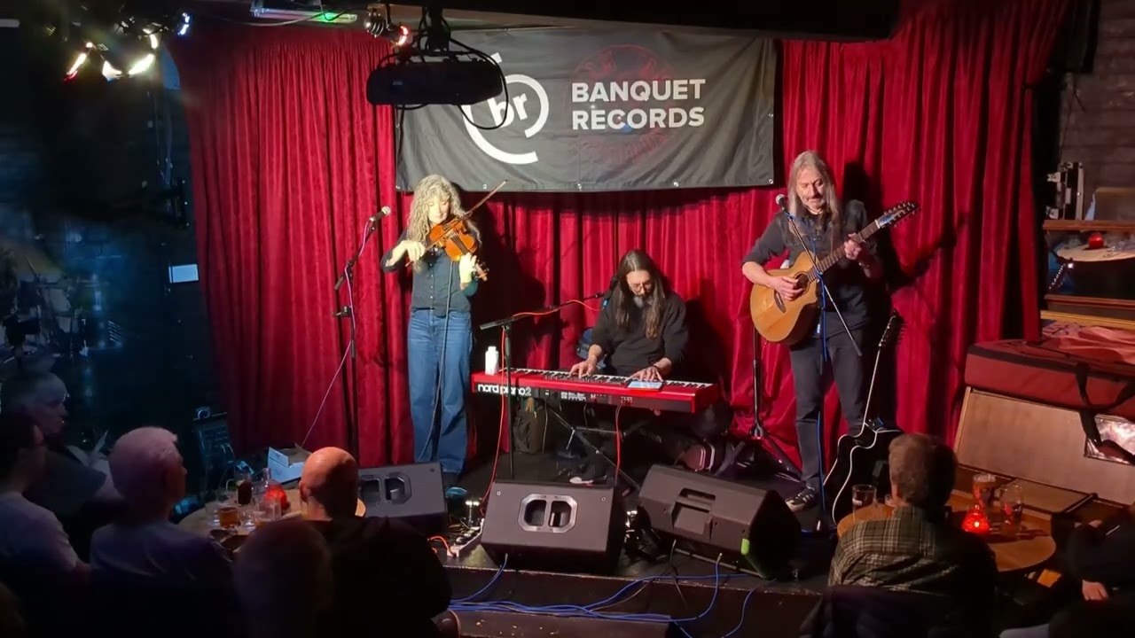 BIG BIG TRAIN &ndash; Chimaera (LIVE ACOUSTIC)