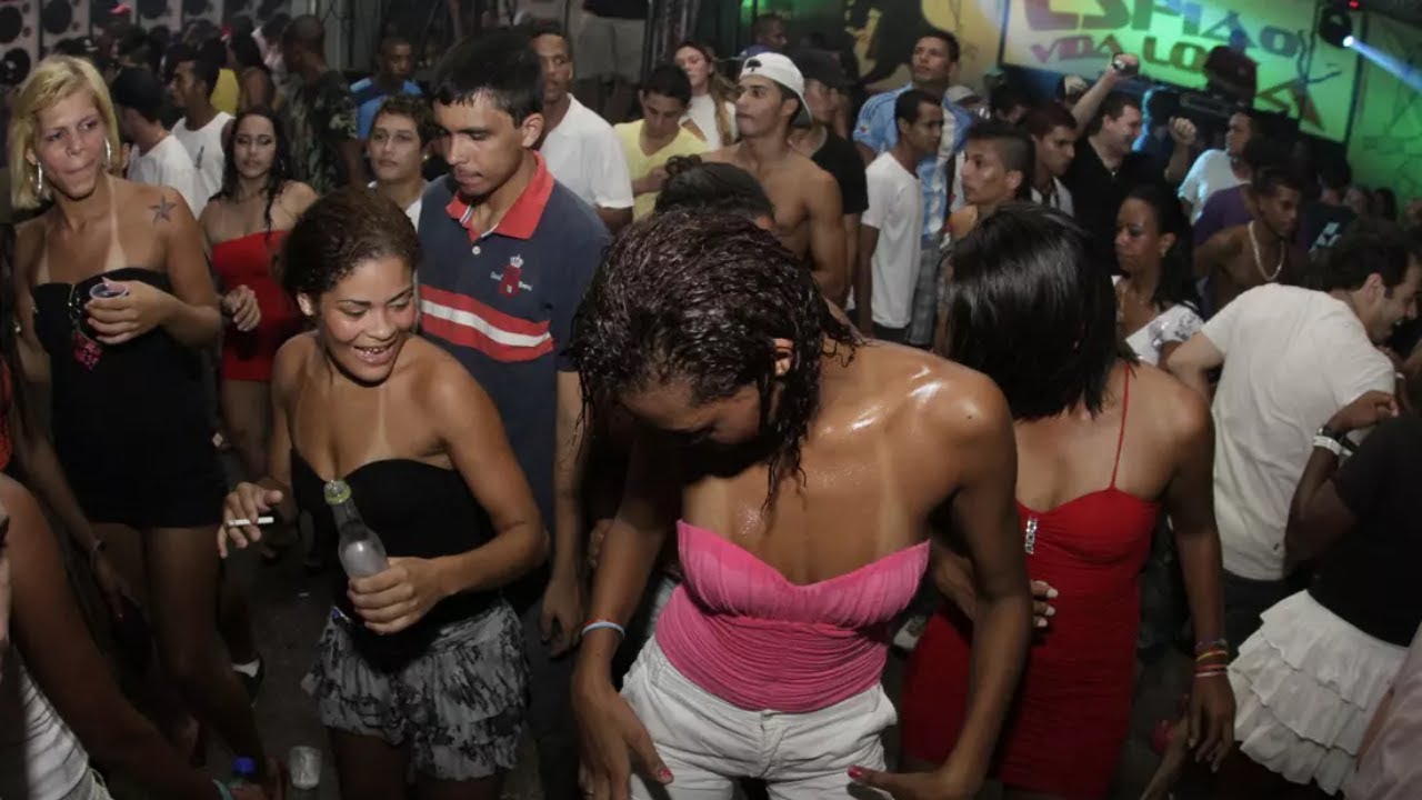 A DECADÊNCIA MORAL-ECONÔMICA DO BRASIL
