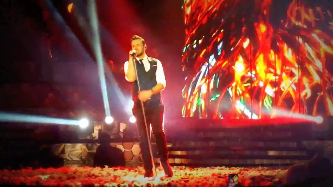An m'agapises-Nikos Vertis Live@YTON