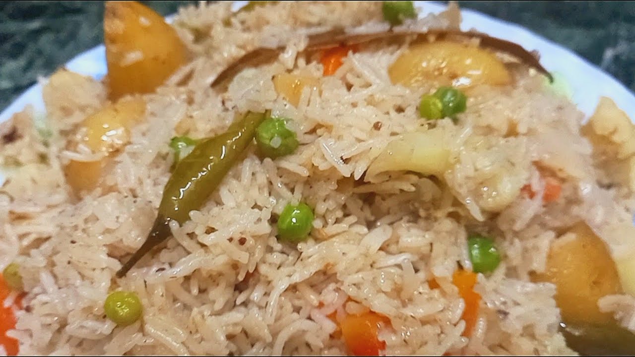 Veg Matar Pulao || Kam masale, Zyada taste || Veg Pulao by Cook with tarveen