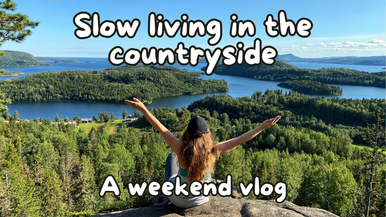 A Weekend Vlog | Hiking at Höga Kusten | Berry Picking | Car Issues