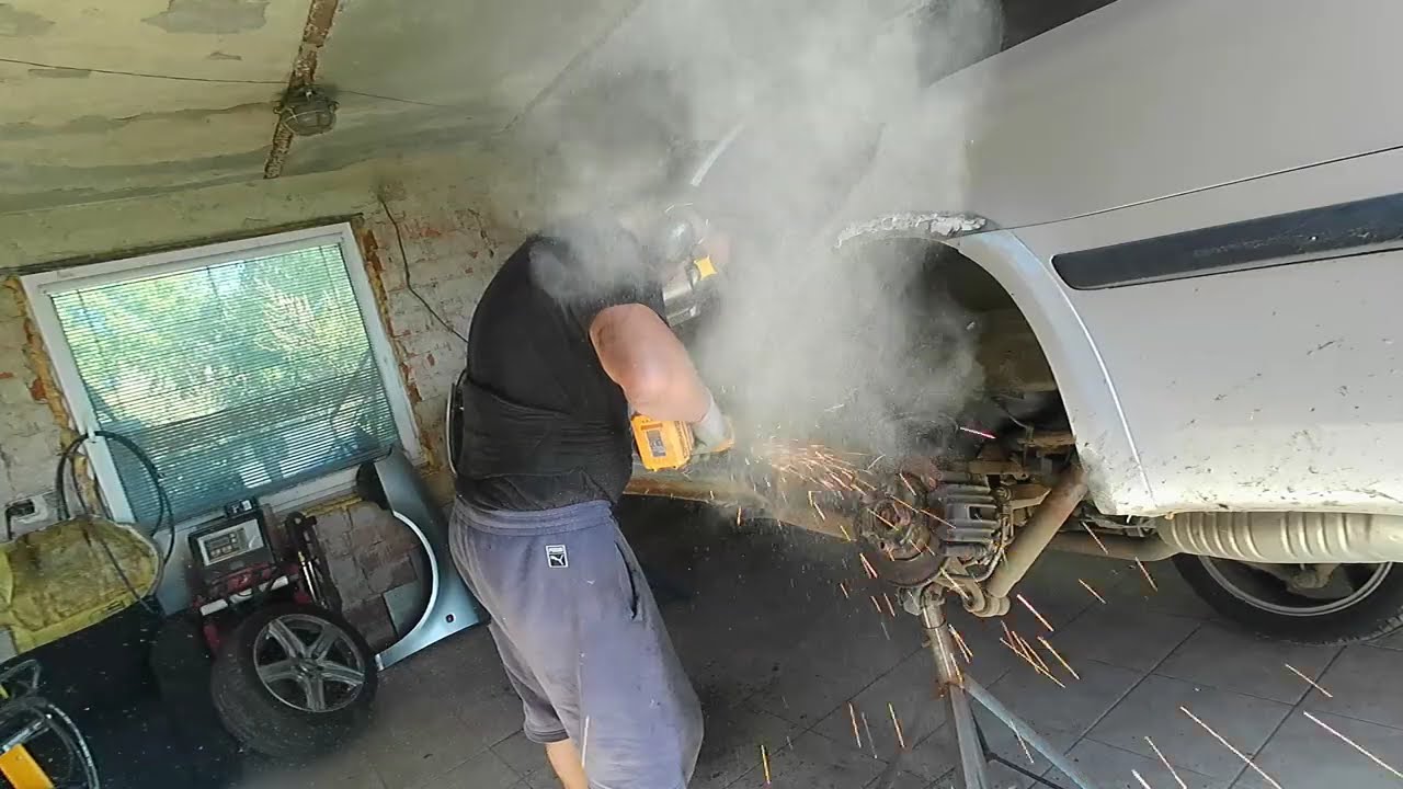 Dirty garage- Octavia full restoration