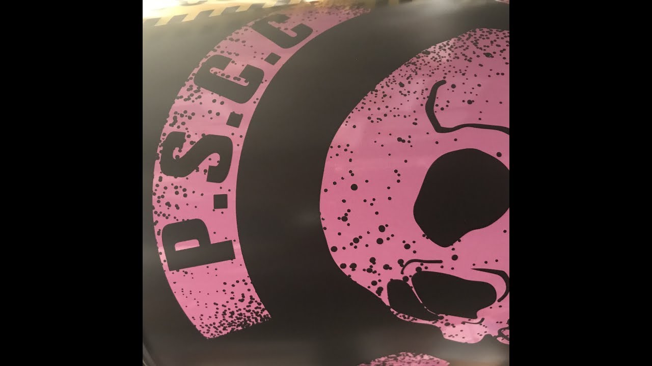Mezco Exclusive Pink Skulls Chaos Club Comparison