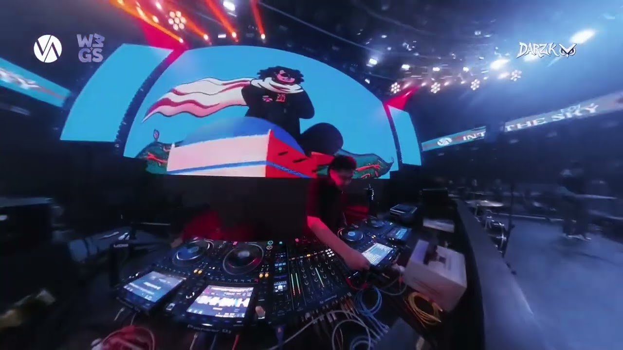 DARZKY LIVE SET  (BREAKBEAT X DUTCH) INTO THE SKY VOL 4 @TEMBAKLANGITCLUB (VALA X WEGS)