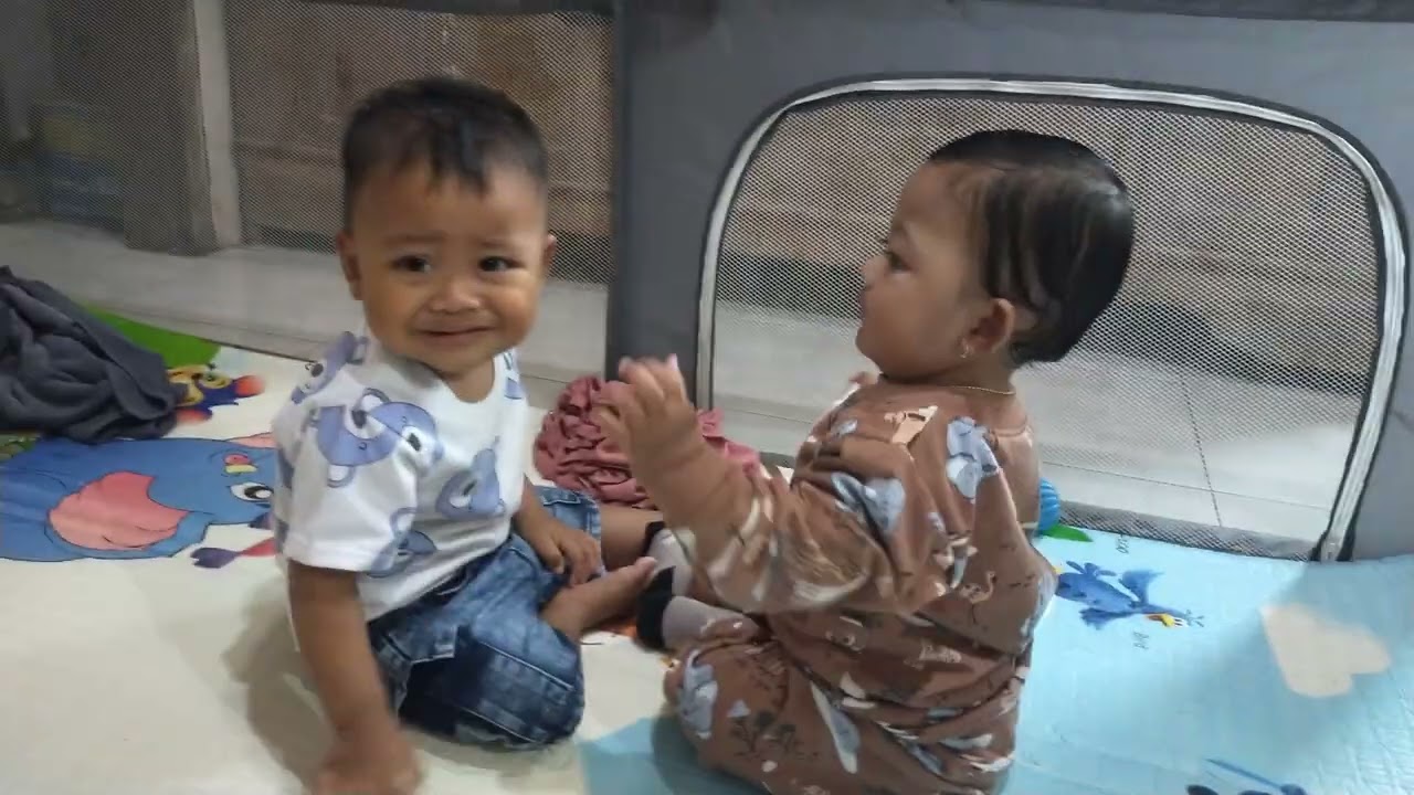 Kasihan Kakak Selalu Kena Jahil Adik 