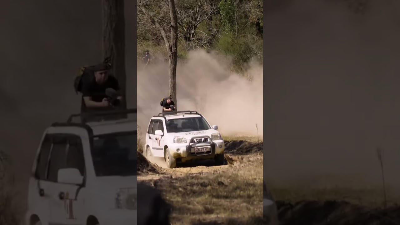 Nissan X-Trail vs. Pajero!