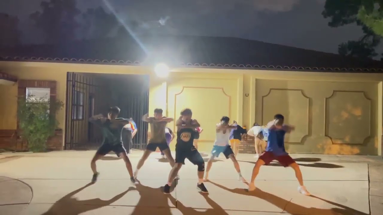 VPeepz JV Megacrew Garage Run