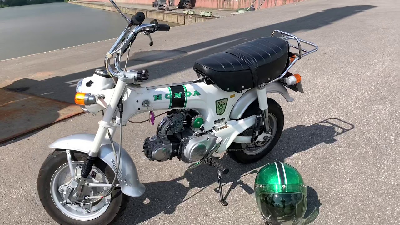 Honda DAX ST70 E from 1973, very rare model in white color...