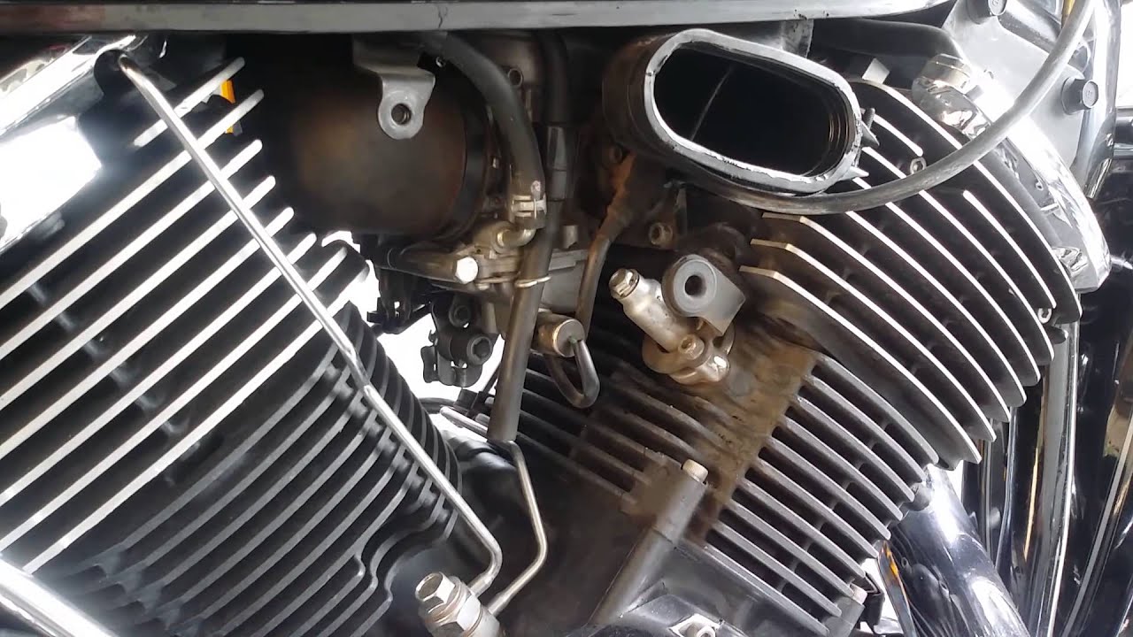 2008 Yamaha Vstar 1100 Carb Tuning with Manometer