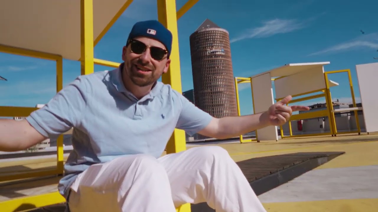 Kev Curtis - Carte de Visite (Clip Officiel)