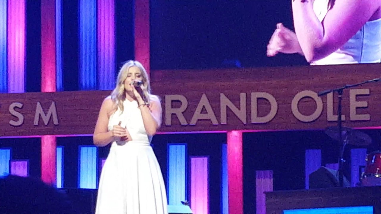 Lauren Alaina 