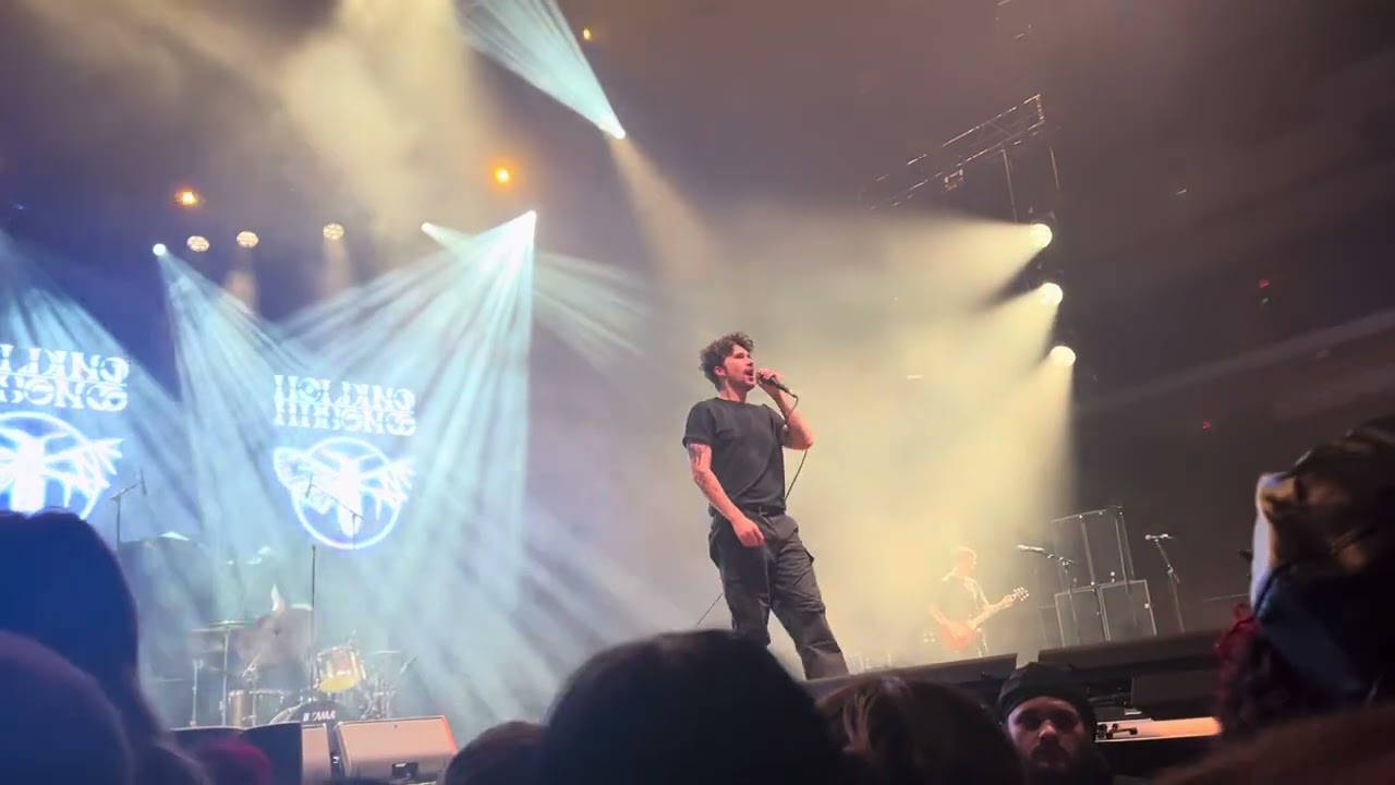 Holding Absence Afterlife Live 11/13/25 @ Mohegan Arena Pennsylvania Apocalypse Fest 