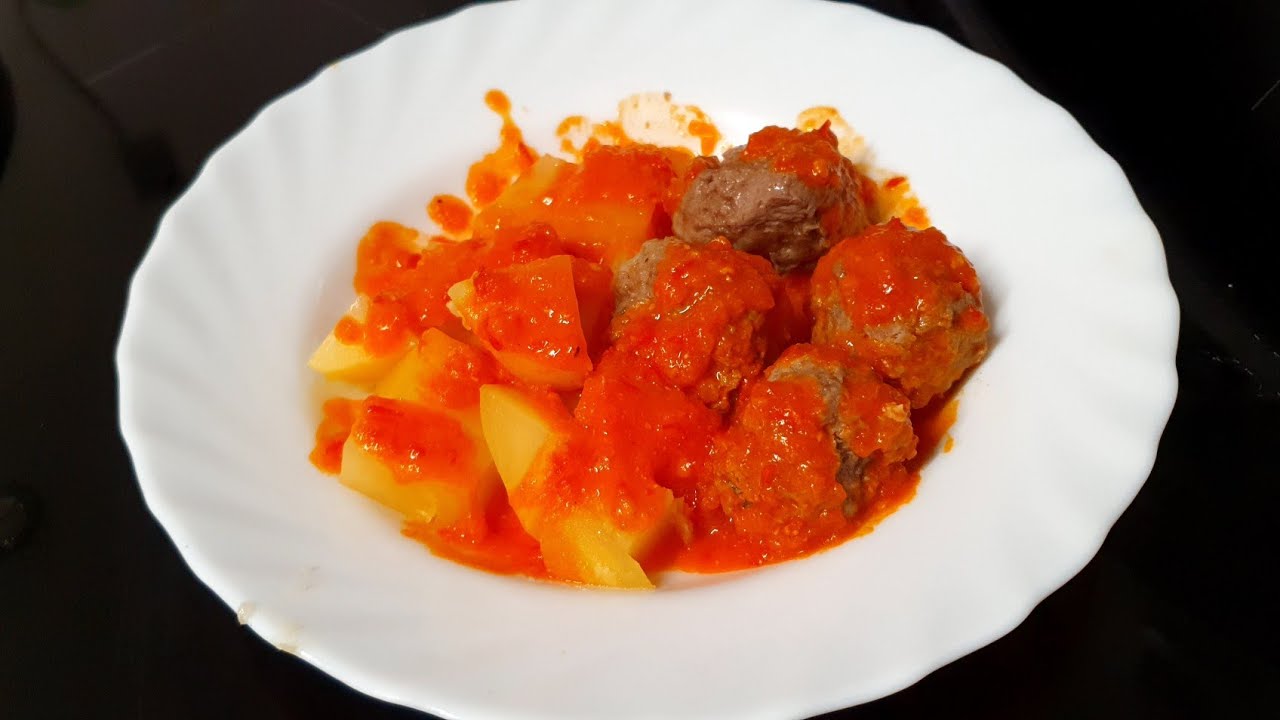 Donne in cucina POLPETTE AL SUGO CON PATATE AL VAROMA COTTURA A CASTELLO CON BIMBY TM6
