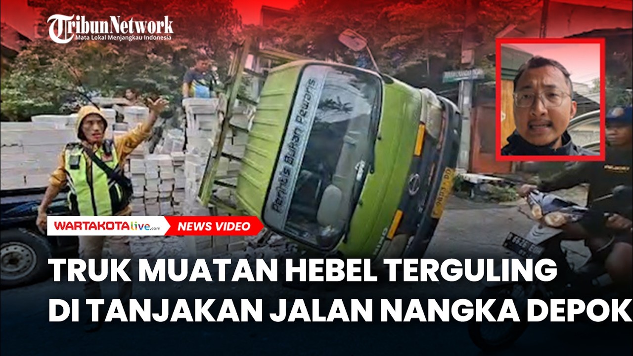 Truk Muatan Hebel Terguling di Tanjakan Jalan Nangka Depok, Lalu Lintas Tersendat