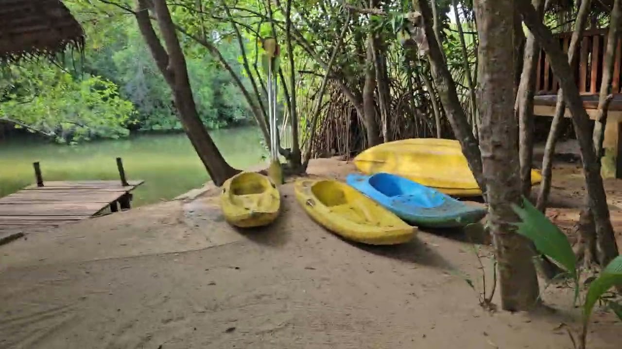 Ganesh Garden Beach Gabanas/Tangalle  April 25