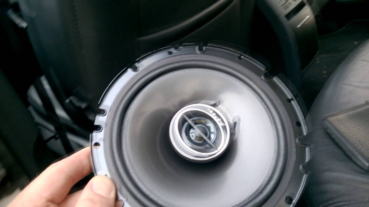 New rear Octavia II 2006 speakers installed
