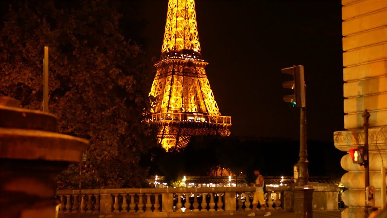 Pont de Bir-Hakeim By Night | Explore France