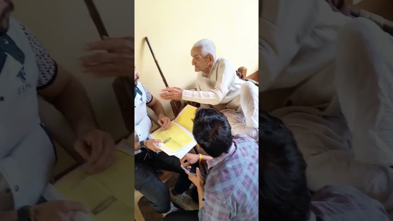बाबा के साथ prank 😂 बैंक वाले घर आ गए 😱😜 50 हजार का लोन 😂😂 #funny #prank #comedy #youtube #viral