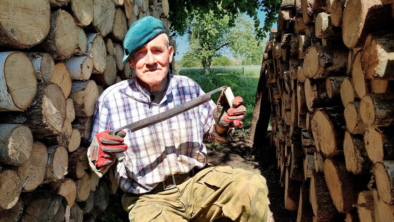 Robię nową BRAMĘ. Szykuję drewno na DESKI. Jak się koruje drągi?
