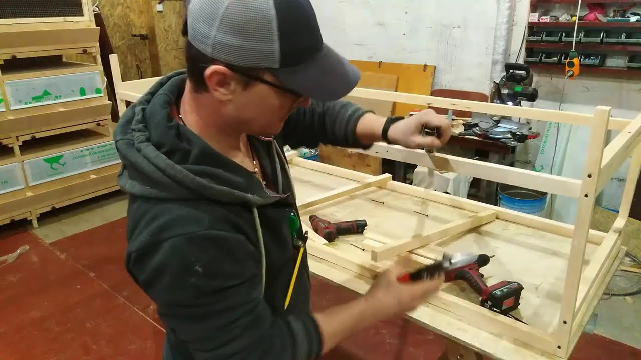 Брудер для цыплят за 15 минут | Brooder for chickens