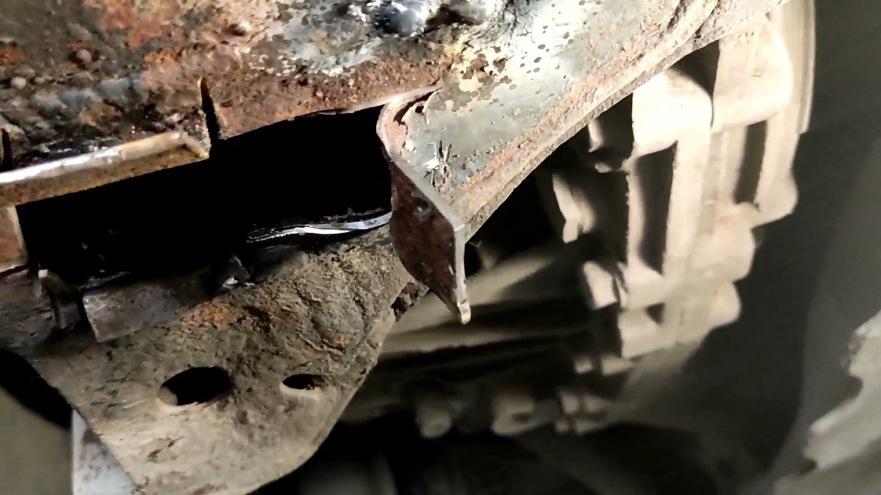 Ремонт передней подвески митсубиси лансер9 с подводными камнями. Mitsubishi Lancer  9