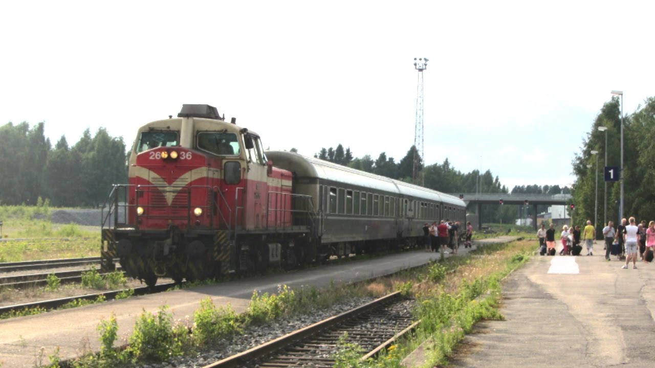 Finland: VR Dv12 diesel locomotive leaves Varkaus on a Pieksamaki to Joensuu passenger service