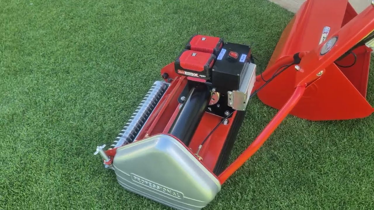Rolux Reel/Cox Cylinder Mower Powered by Ozito 2x 18V in Series to make a 36V battery bank