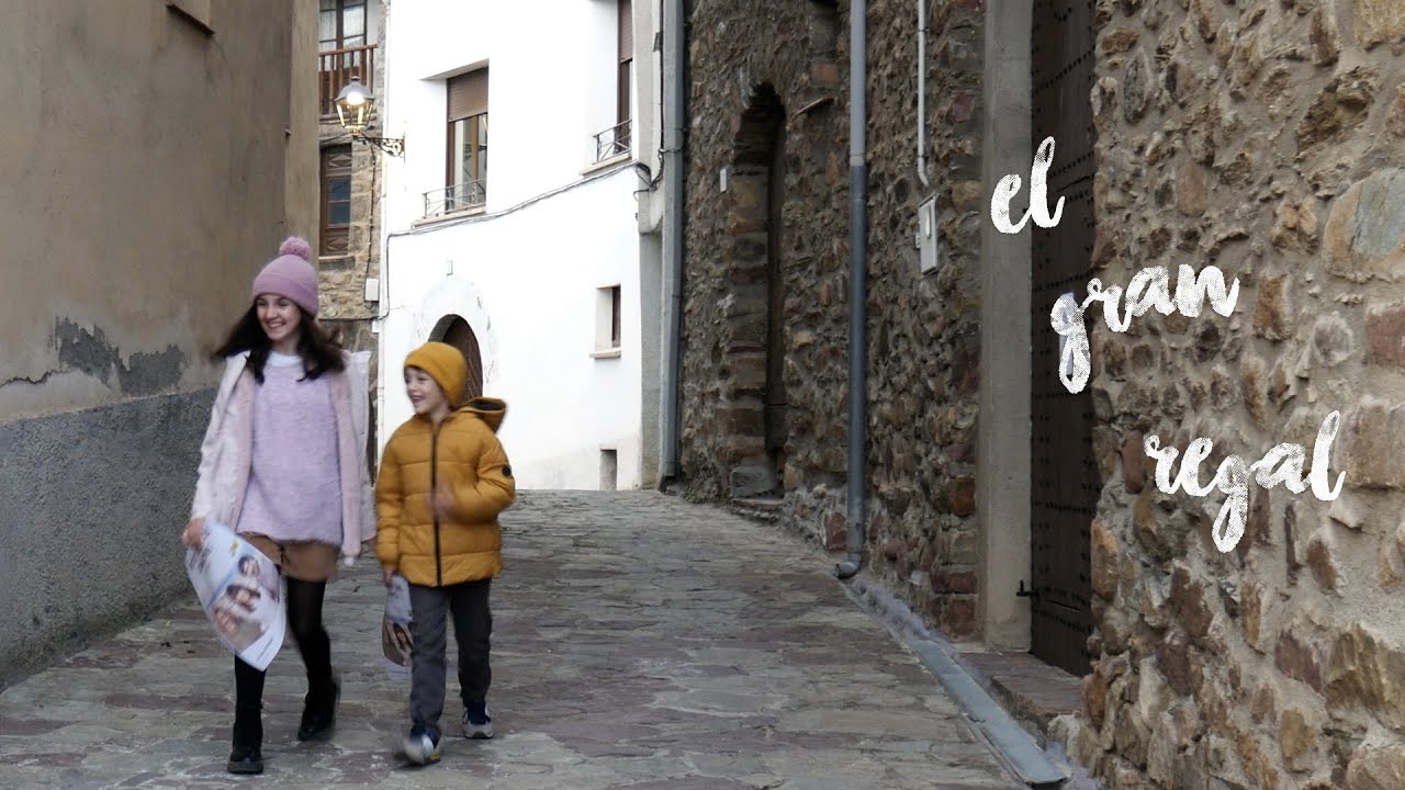 El Gran Regal [Vídeo Oficial] Petit Taller de Cançons PeTaCa
