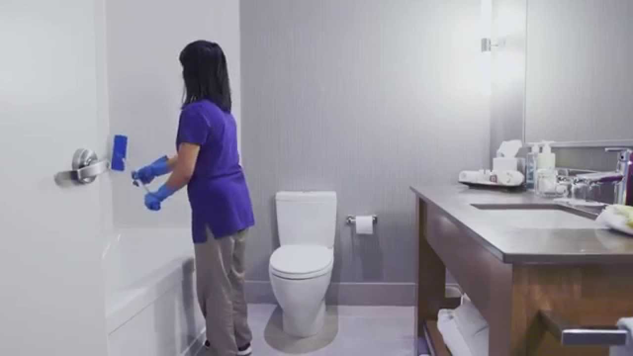 Room Attendants: Cleaning Bathrooms (3 of 7)