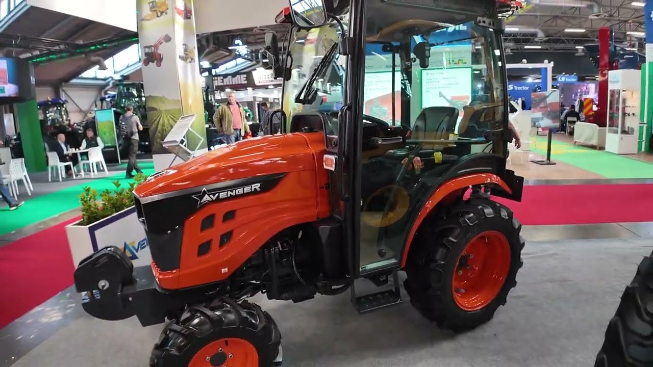 2025 AVENGER 26 small tractor