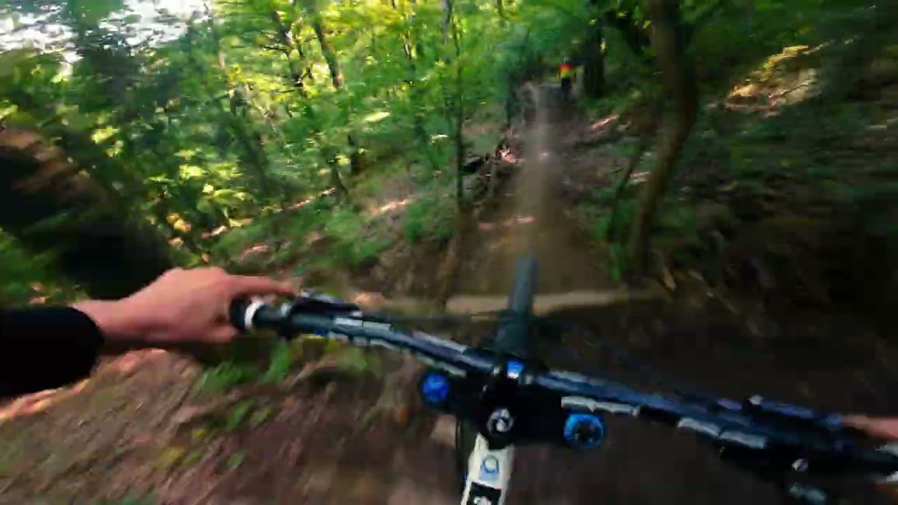 János-Hegy Csapatás Raw