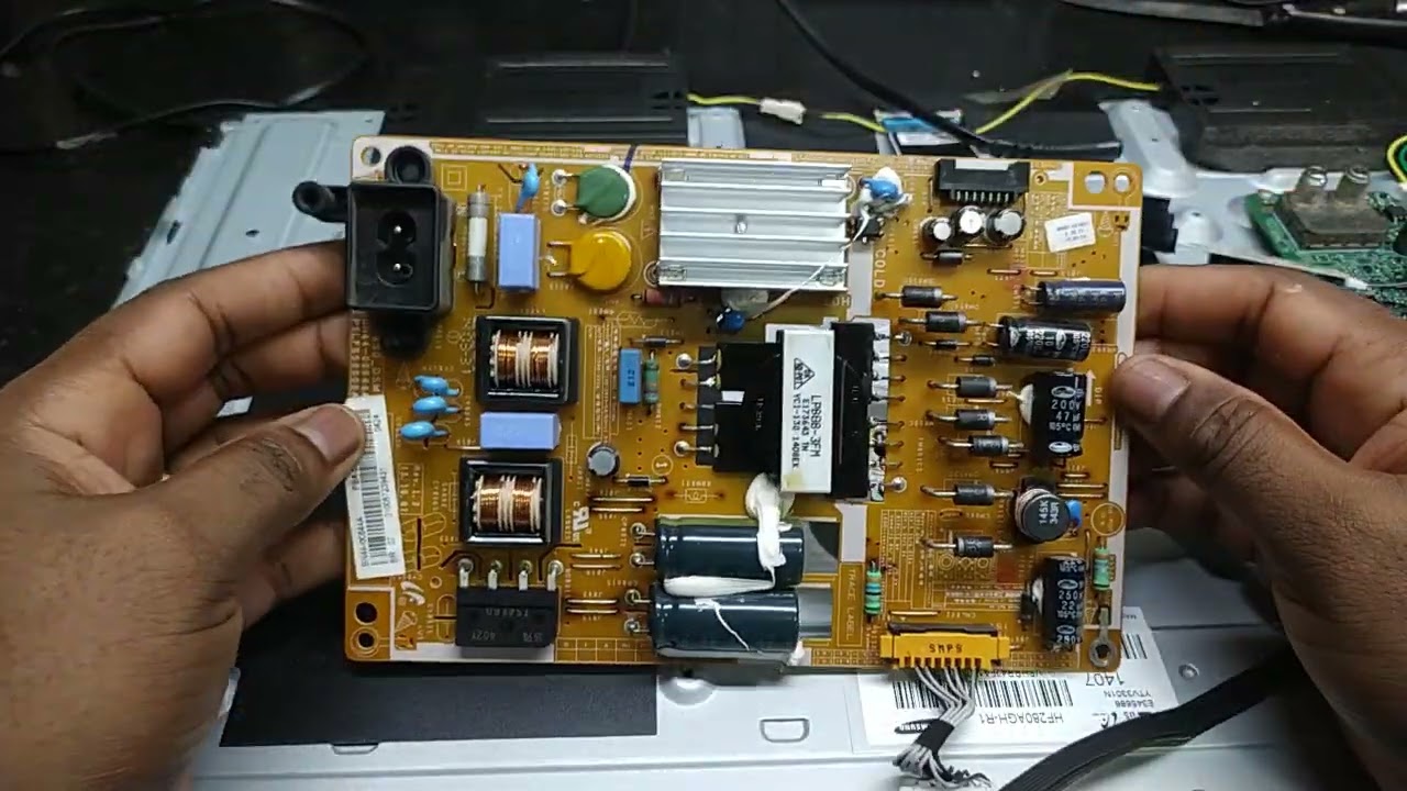 Tv Samsung não liga!  Fonte com defeito..