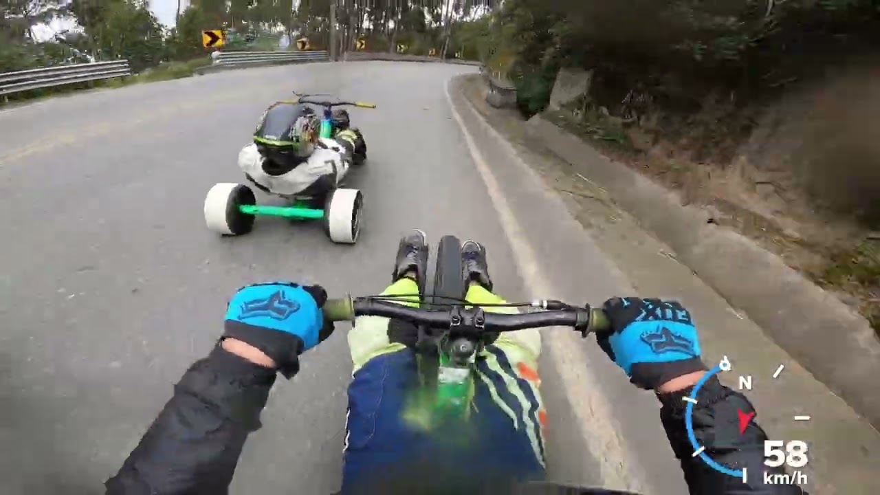 Carrera coches y speed trike Pujili - 4 esquinas /Jim
