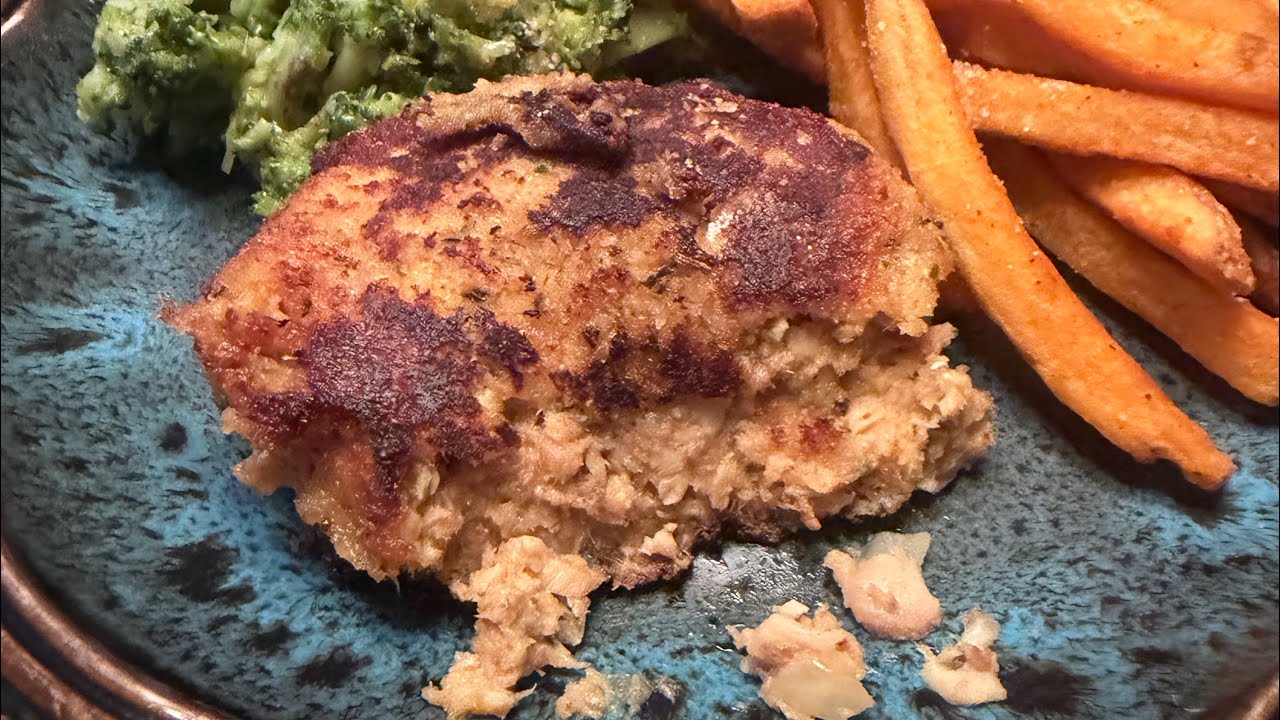 Simple and Homey Salmon Patties