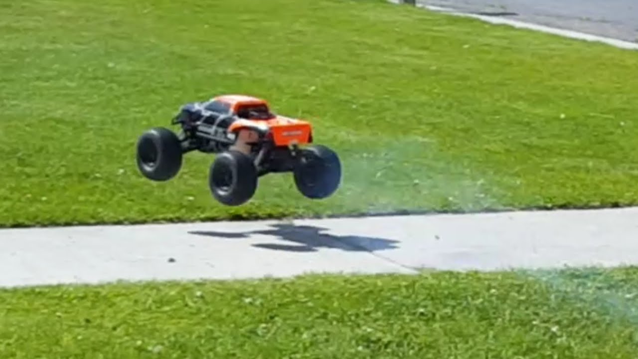 HPI Savage XL 5.9 , 3 speed with Cen pipe