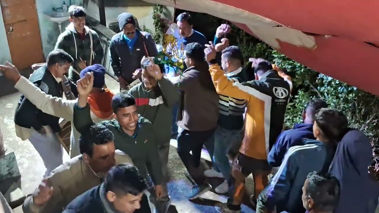 Gaon ki Shaadi mai baje ese Dhol Damau🤩🤯Sab ne kiya khoob dance🕺🏻||#uttarakhand ⛰️||#dholdamau||