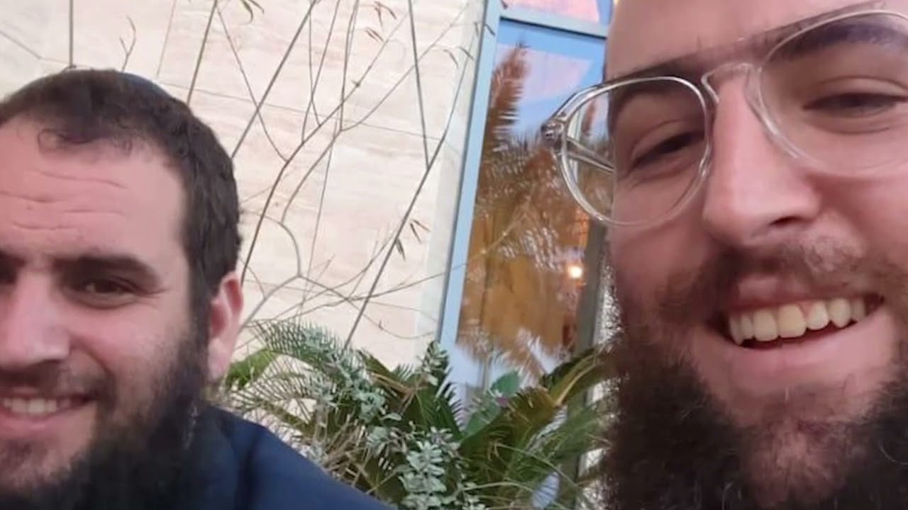 במהלך י״ט כסלו, ישא דברים בן משפחה של השליח הק׳ צבי הכהן קוגן הי״ד. סרט שהופק על פעולותיו בשליחותו