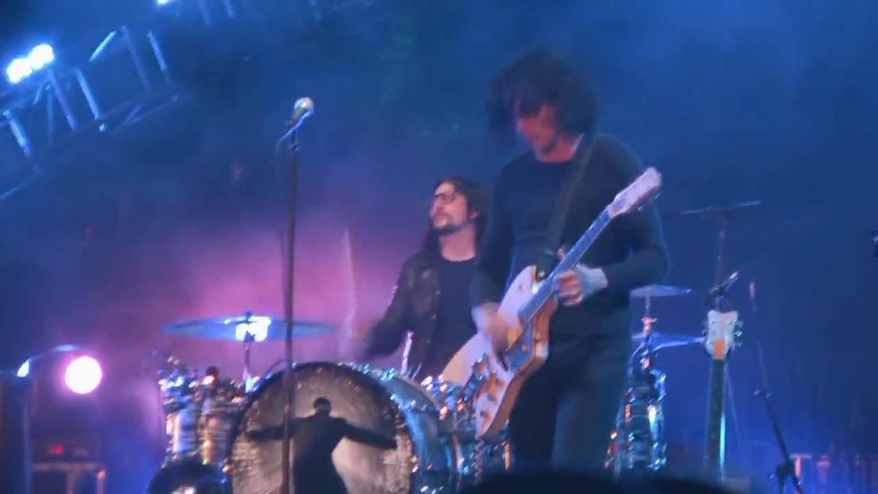 The Dead Weather - Will There be Enough Water - Live at Coachella 2010