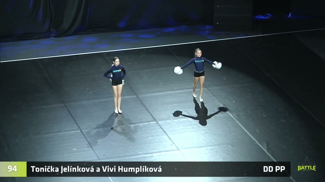 094   Doubles Primary Pom BASTA cheerleaders Tonička Jelínková a Vivi Humplíková