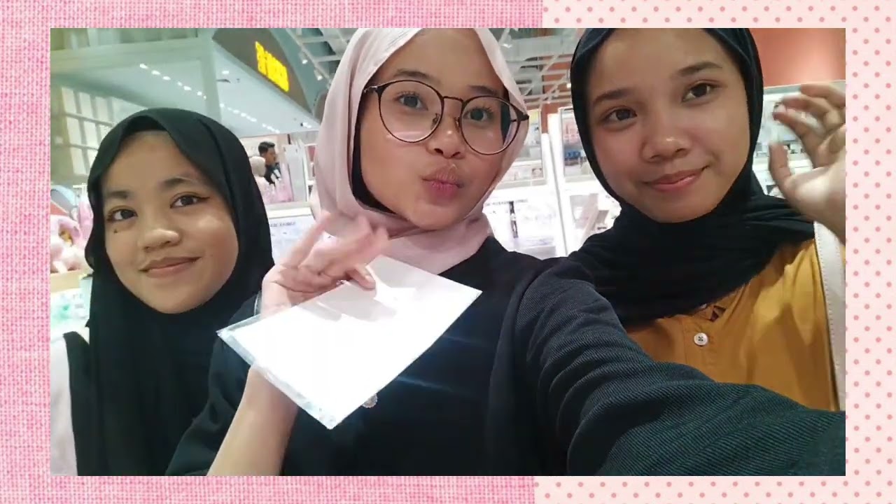 ourrr first photo studioOoo — yeayyy!!