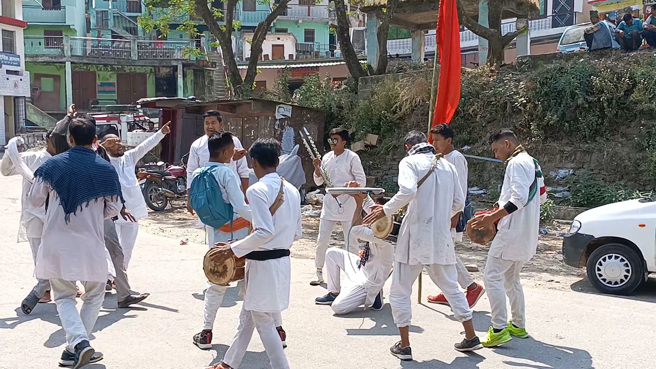 Bhar mutthi maare gulal, Pauri Garhwal holi 2021