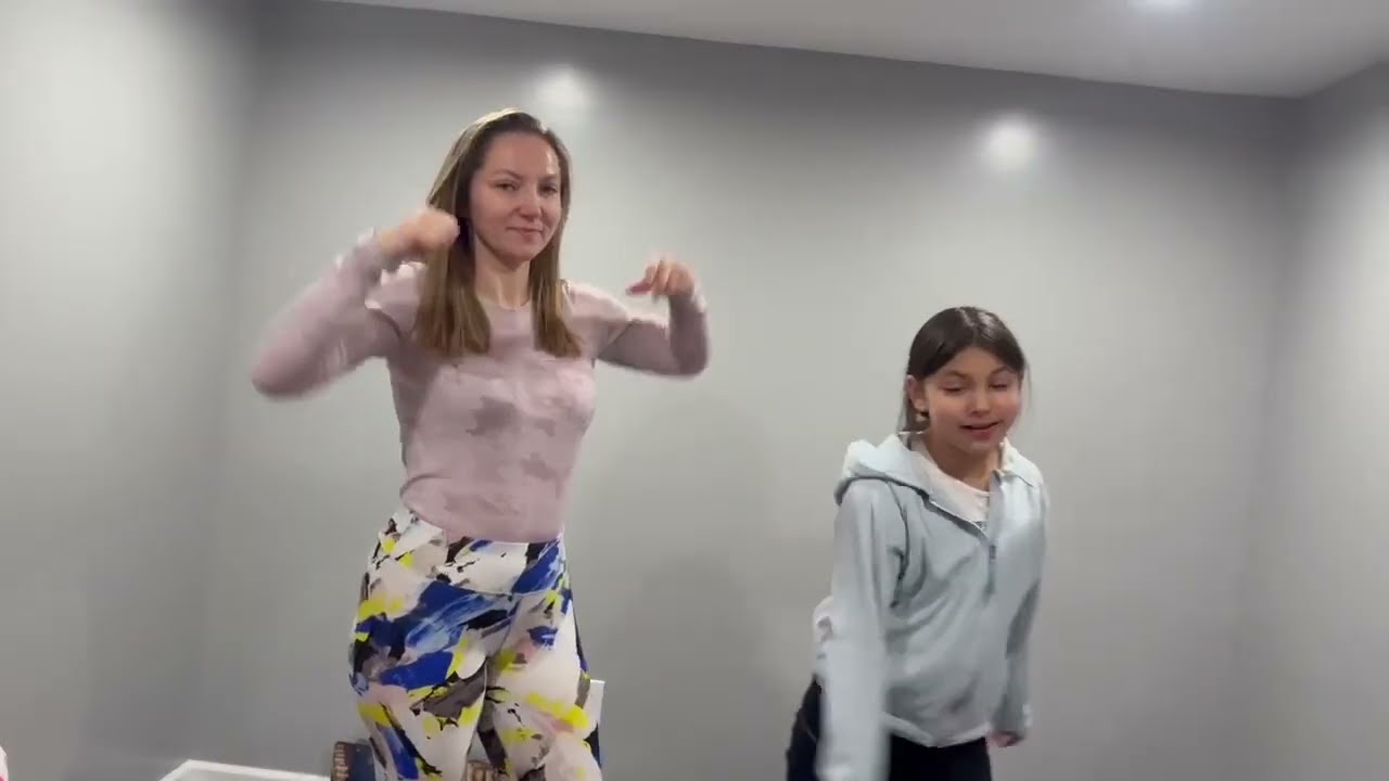 Mom vs Daughter (gymnastics competition) 