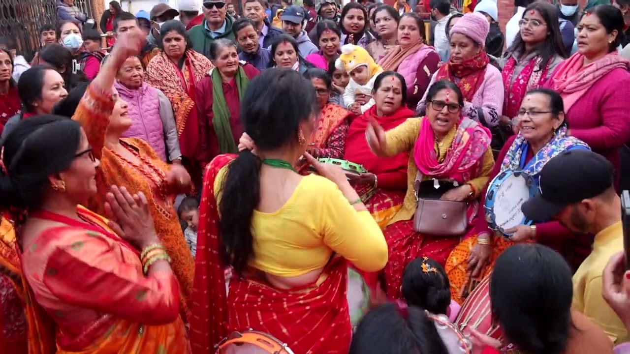 नानीमैया सापकोटा भजनमा तारकेश्वरधाम गुम्बामा नाच्ने भक्तजनको प्रतिष्प्रधा यस्तो रौनक#Nepali#culture