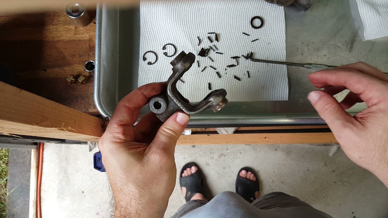 MGA/MGB Steering uni joint refurb